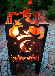 Feuerkorb mit Hexen-Motiv aus Rohstahl